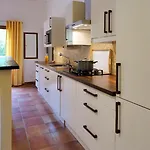 Вилла Domaine Codaleone
