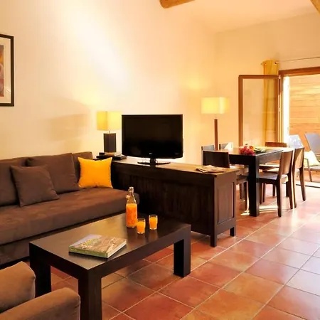Domaine Codaleone Serriera (Corsica)
