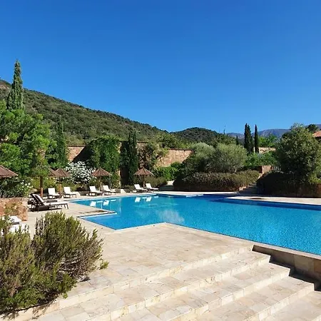 Villa Domaine Codaleone Serriera (Corsica)
