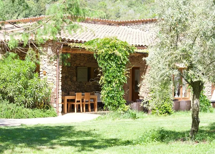 Domaine Codaleone Villa Serriera (Corsica)